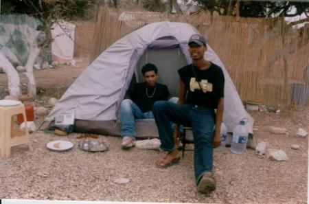 lol moi et mon fr�re ds ma tounte lol et barad de tea lol