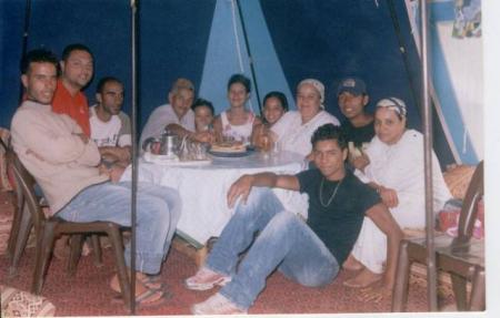 a beatufl picture its me and my brother mostapha and my freind abdrahim toria 3amti mariam abdlhadi mahdi sana si ahmad mona lol